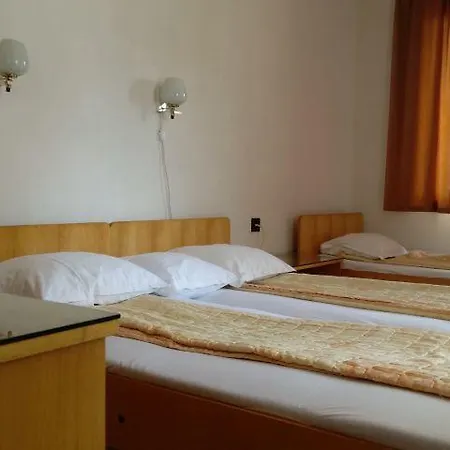 Kostandara 3* بوموري